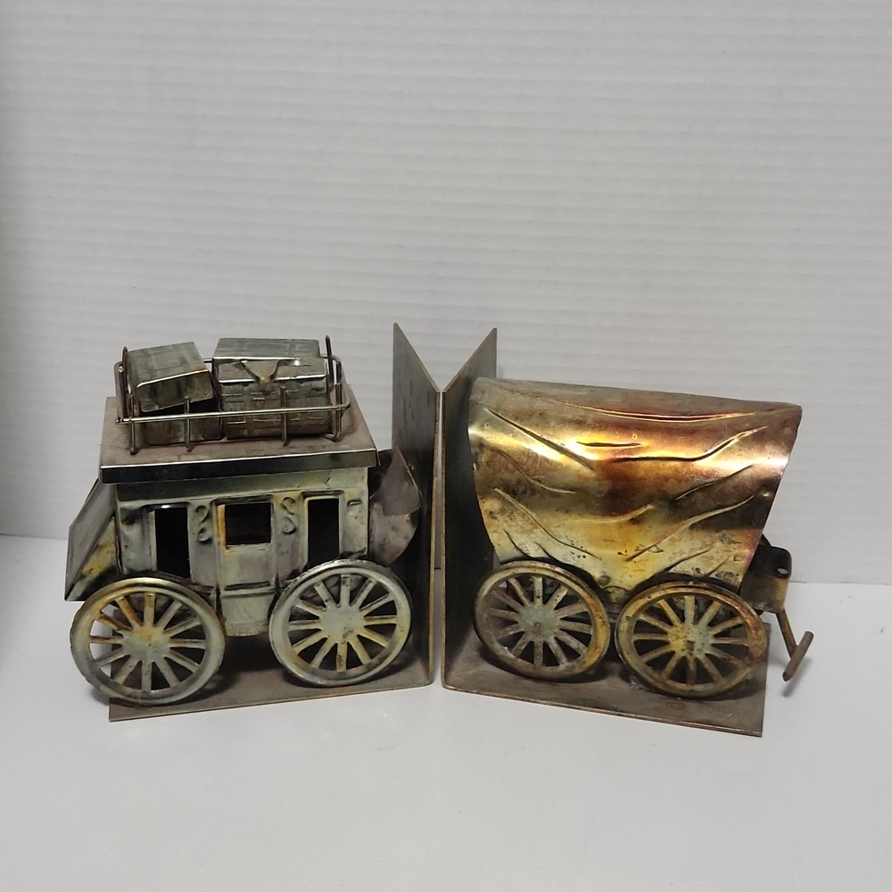 🦓🤠 Vintage Copper Tone metal western bookends stagecoach & wagon
